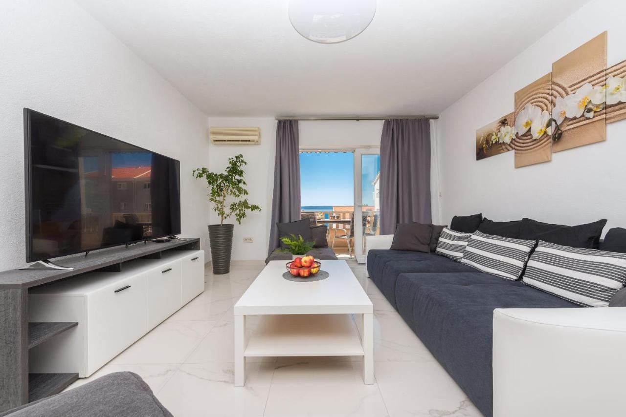 Apartment Sole Mio -Sea View มาคาร์สกา ภายนอก รูปภาพ