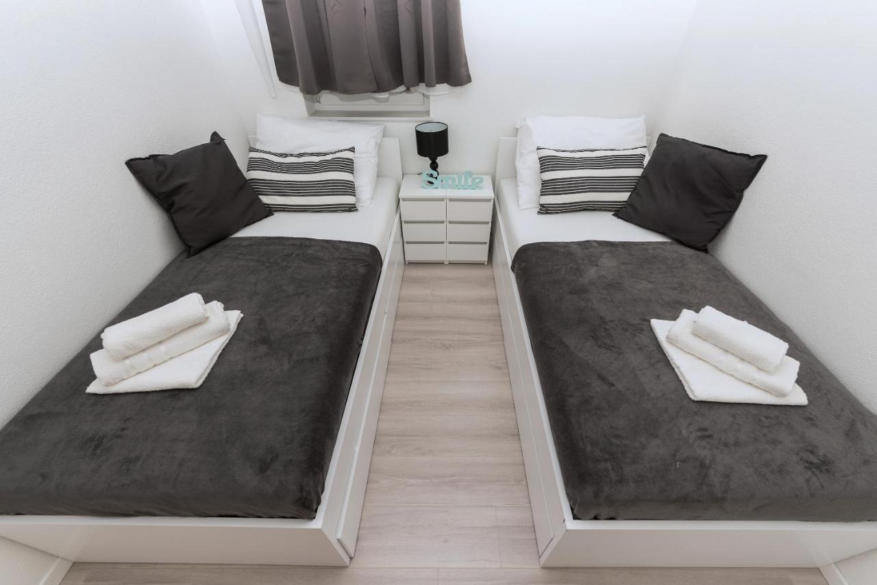 Apartment Sole Mio -Sea View มาคาร์สกา ภายนอก รูปภาพ
